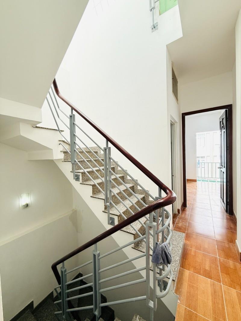 BÁN căn nhà 4 TẦNG CMT8, Q.10 – diện tích S 38M² giá chỉ NHỈNH 6 TỶ - Ảnh 2